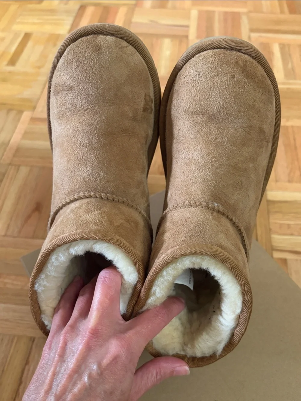 UGG Kids Size 2 Chestnut Suede Shearling Slip-On Boots - Hardly Worn!